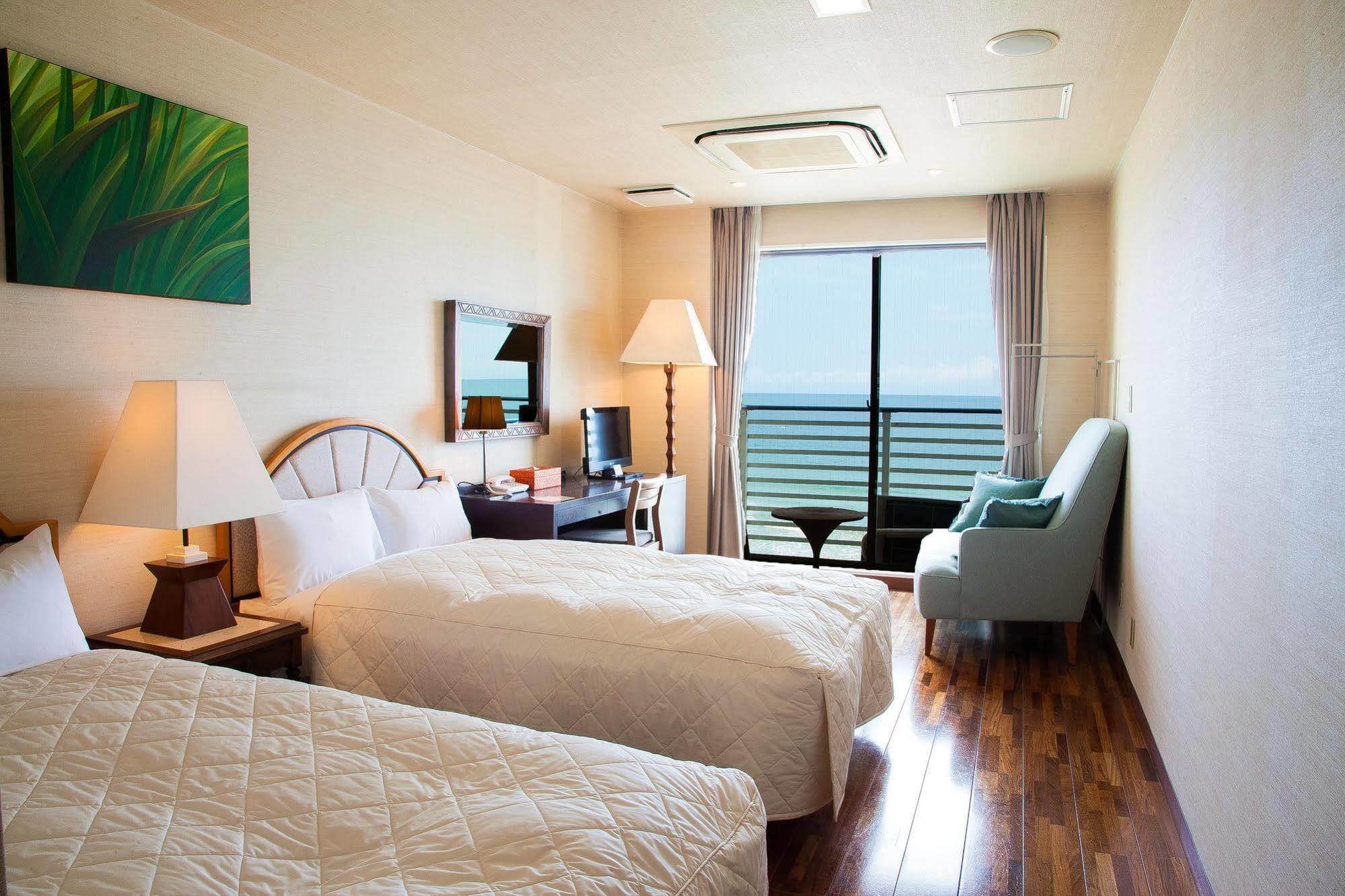 Sayan Terrace Hotel & Resort Onjuku Exterior photo