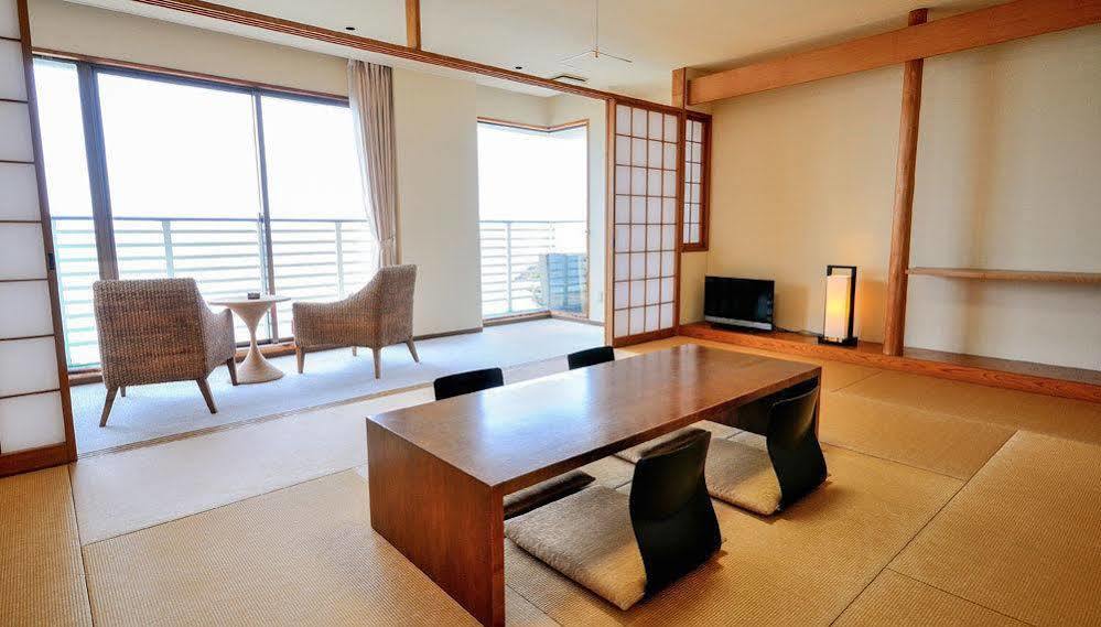 Sayan Terrace Hotel & Resort Onjuku Exterior photo